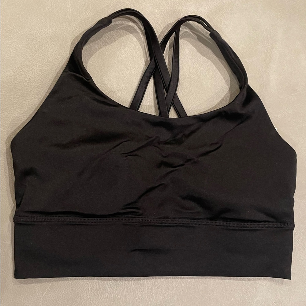 Lululemon Women's Black shiny Sports Bra size 6